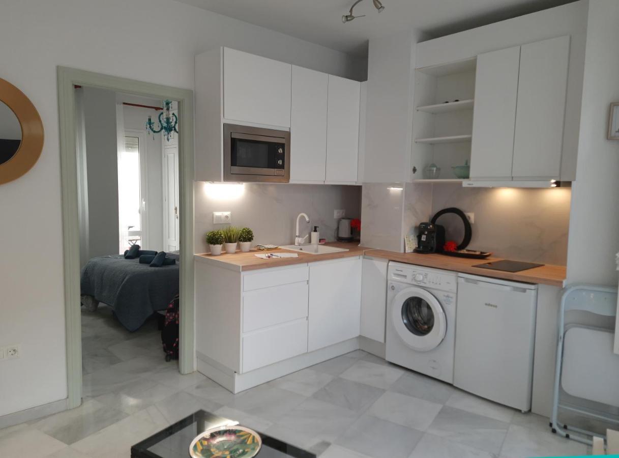 Lovely Center Apartments Seville - Balcony Lux Sol Sevilla Bagian luar foto